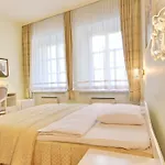 Grybas House Hotel