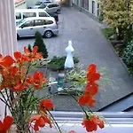Hotel Grybas House