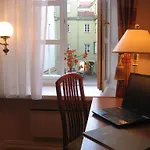 Hotel Grybas House 3*